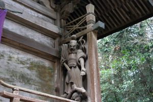 高千穂神社 拝殿 木像