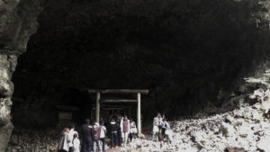 天安河原 社と洞穴 4K写真